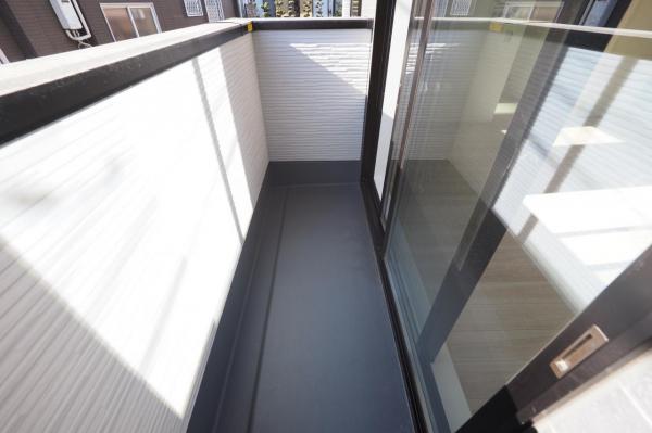 朝霞市三原5丁目　新築一戸建て バルコニー