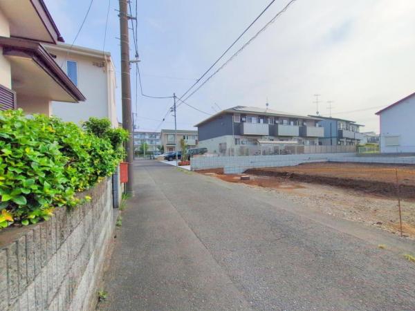 小平市小川西町5丁目　土地 前面道路含む現地写真