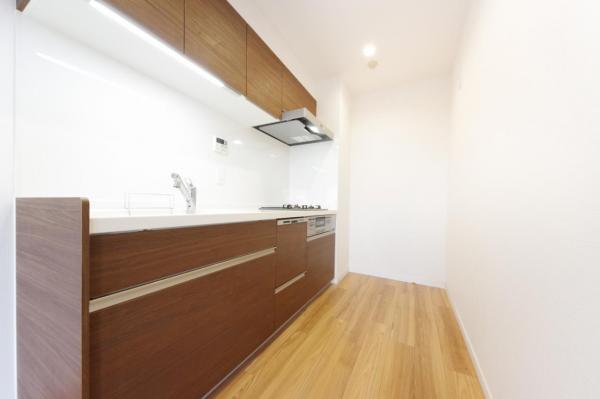 【新価格】クリスタルパレス川越 キッチン