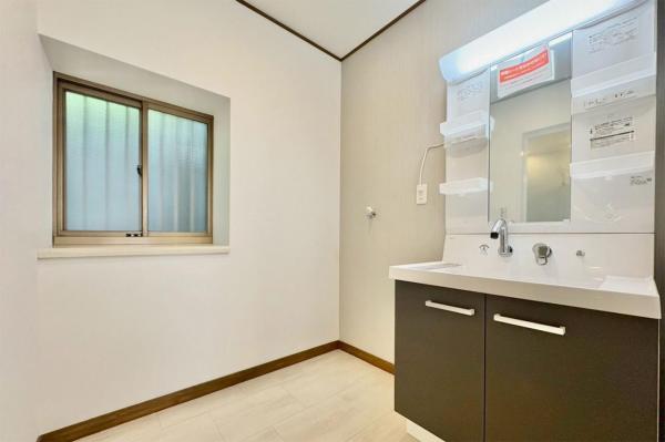 東松山市松山　中古一戸建て 洗面化粧台