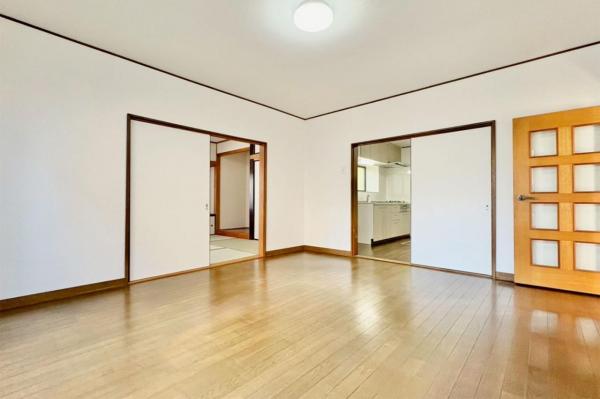 東松山市松山　中古一戸建て リビングダイニング