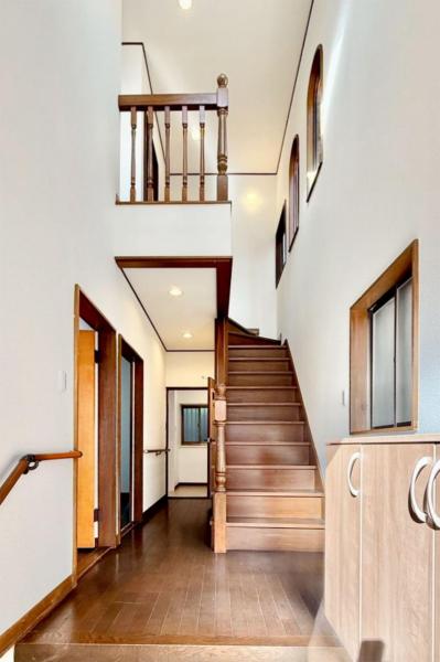 東松山市松山　中古一戸建て 玄関