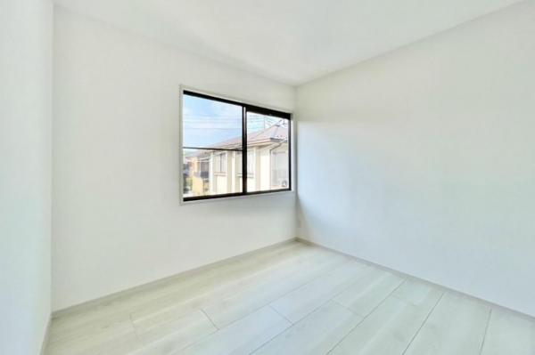 東松山市山崎町　中古一戸建て 寝室