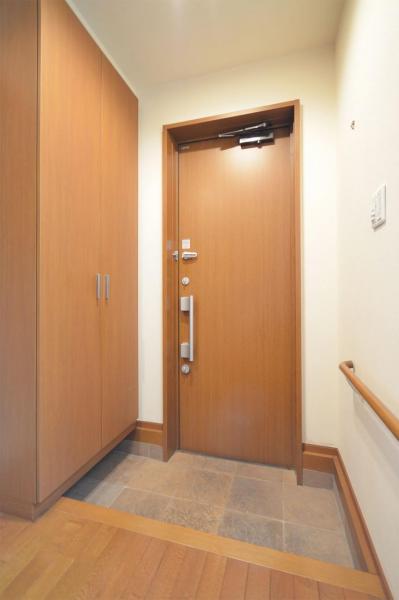 志木市幸町　中古一戸建　 玄関