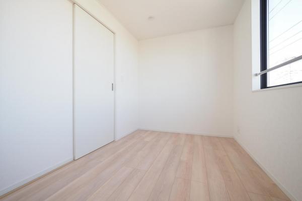 新座市北野2丁目　新築一戸建て 洋室