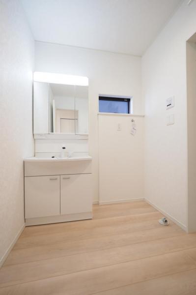 新座市北野2丁目　新築一戸建て 洗面化粧台