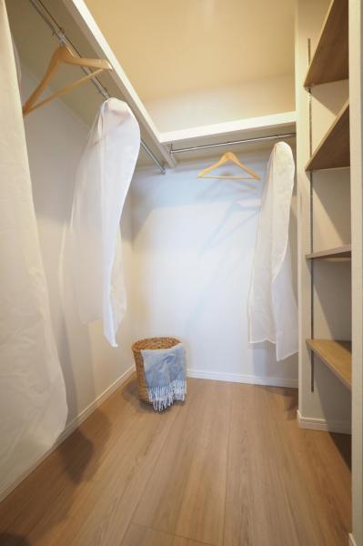 朝日パリオ入間市　７階 ウォークインクローゼット