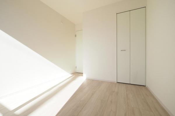 所沢市北所沢町　新築一戸建て 洋室