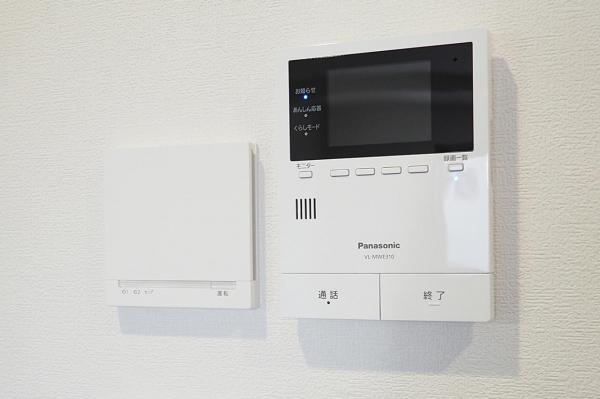 西東京市保谷町1丁目　新築一戸建て TVモニター付きインターフォン