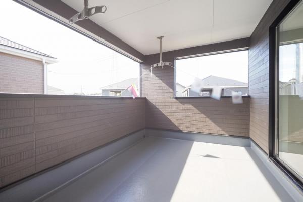 【当日ご見学可能！】入間市小谷田１丁目　新築一戸建て　全8棟 バルコニー