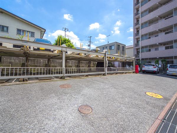 【住協のリフォーム物件】ガーデンコート飯能 駐車場