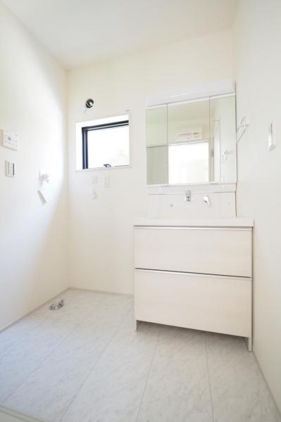 川越市大仙波　新築一戸建て 洗面化粧台