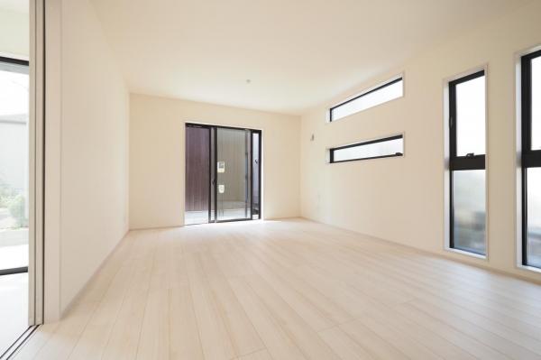 川越市大仙波　新築一戸建て リビングダイニング