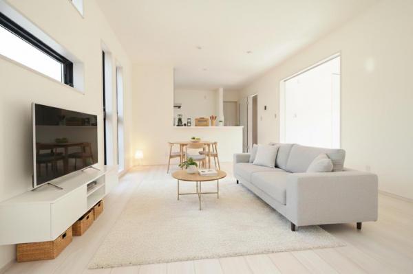 川越市大仙波　新築一戸建て リビングダイニング