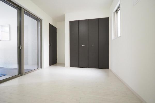 【LDK20帖以上】朝霞市本町1丁目　新築一戸建て 子供部屋