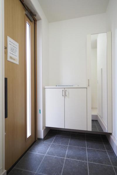 【LDK20帖以上】朝霞市本町1丁目　新築一戸建て 玄関