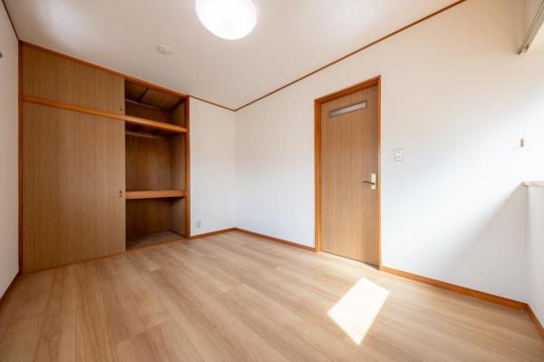 【見学予約受付中♪／リフォーム済みLDK18帖超】清瀬市上清戸2丁目　中古一戸建て 寝室