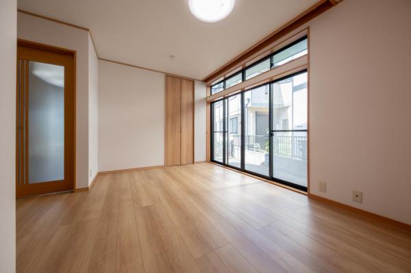 【見学予約受付中♪／リフォーム済みLDK18帖超】清瀬市上清戸2丁目　中古一戸建て リビングダイニング