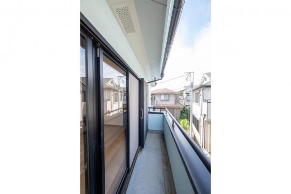 【見学予約受付中♪／リフォーム済みLDK18帖超】清瀬市上清戸2丁目　中古一戸建て バルコニー