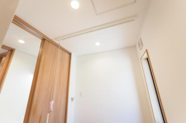 【土地38.6坪・収納豊富】川越市寺尾　新築一戸建て ランドリースペース