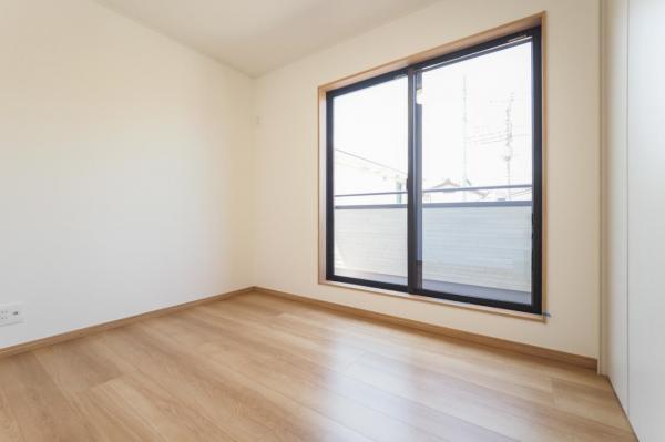 【土地38.6坪・収納豊富】川越市寺尾　新築一戸建て 洋室