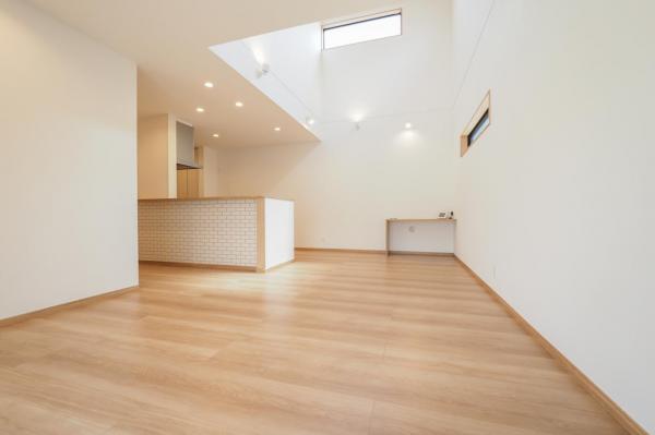 【土地38.6坪・収納豊富】川越市寺尾　新築一戸建て 洋室