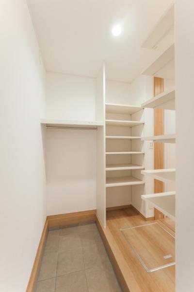 【土地38.6坪・収納豊富】川越市寺尾　新築一戸建て 玄関