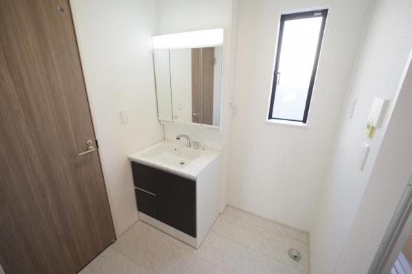 狭山市笹井３丁目　新築一戸建て 洗面化粧台