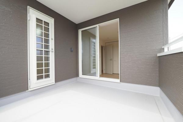 所沢市下富　新築一戸建て バルコニー