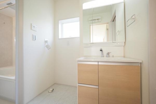 所沢市下富　新築一戸建て 洗面化粧台
