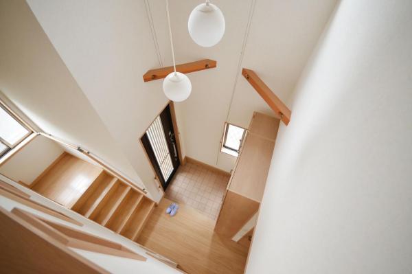 若葉駅徒歩10分|売主|鶴ヶ島市脚折|中古一戸建|住協   玄関