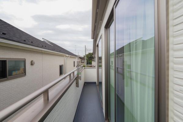 小平市美園町3丁目　新築一戸建て バルコニー