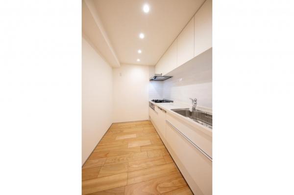 【見学予約受付中♪／南東向きLD18帖超！】ひばりヶ丘プラザ　6階 キッチン