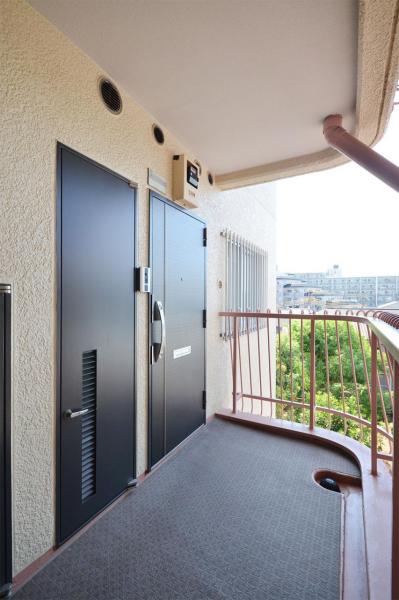 【昭和クラシカルマンション】コーラルハイツ志木II　4階 玄関(共用部)