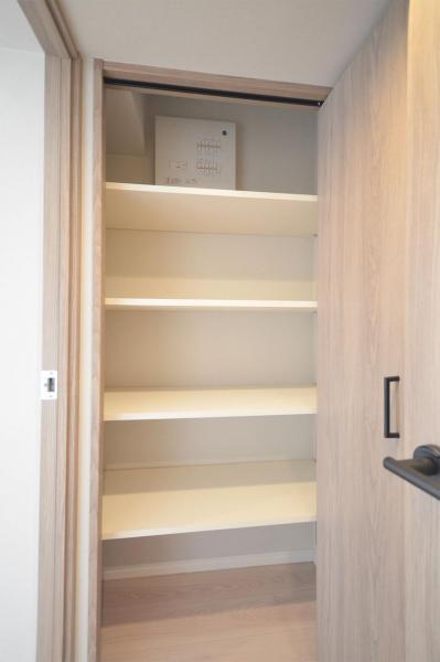 【昭和クラシカルマンション】コーラルハイツ志木II　4階 収納