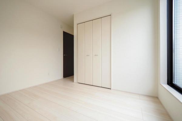 【建物完成済み！／現地見学できます♪】小平市仲町　新築一戸建て 収納