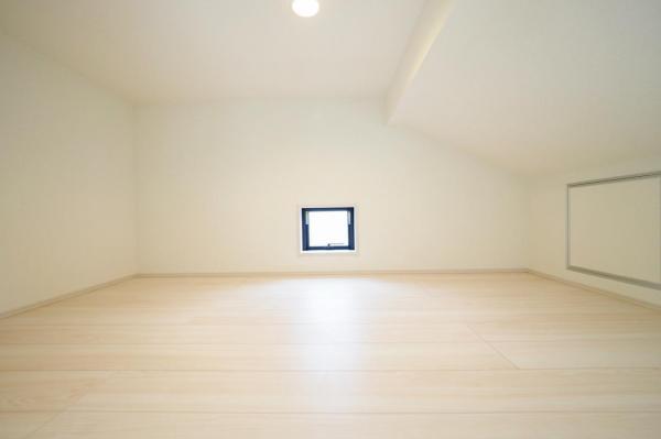 【建物完成済み！／現地見学できます♪】小平市仲町　新築一戸建て 収納