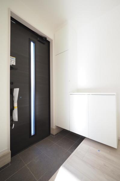 川越市むさし野　新築一戸建て 玄関