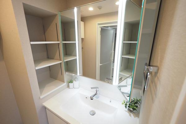 【角部屋／リフォーム完了】ダイアパレス川越連雀町　5階 洗面化粧台