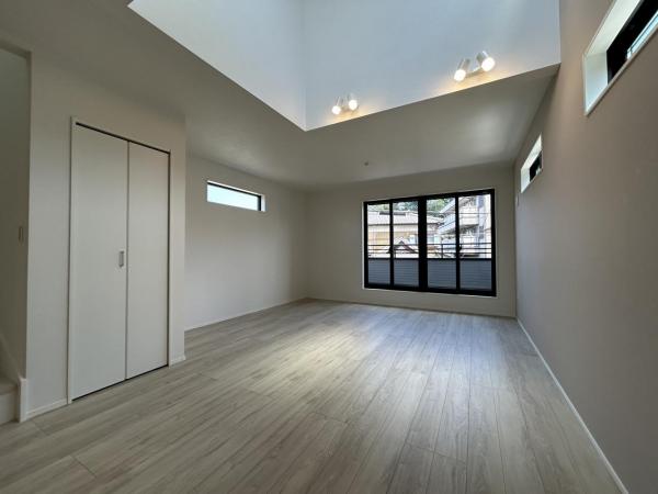 【武蔵浦和駅徒歩11分】さいたま市南区白幡2丁目　新築一戸建て 