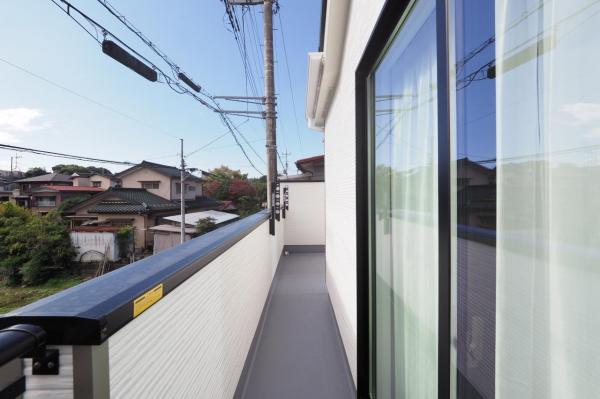 入間市黒須2丁目　新築一戸建て バルコニー