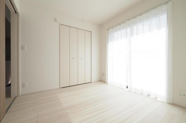 入間市黒須2丁目　新築一戸建て 洋室