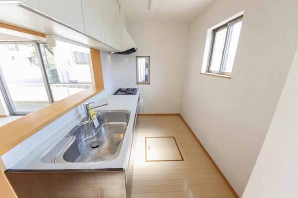 【大幅価格改定！／住協小手指支店の現地販売会開催中】所沢市上新井2丁目 中古一戸建て キッチン
