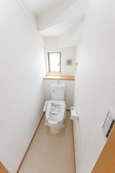 【大幅価格改定！／住協小手指支店の現地販売会開催中】所沢市上新井2丁目 中古一戸建て トイレ