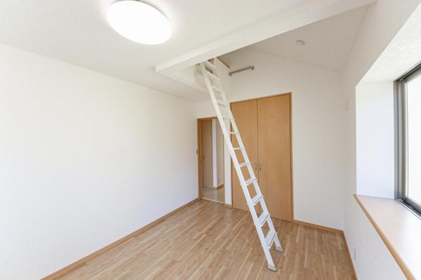 【大幅価格改定！／住協小手指支店の現地販売会開催中】所沢市上新井2丁目 中古一戸建て 子供部屋