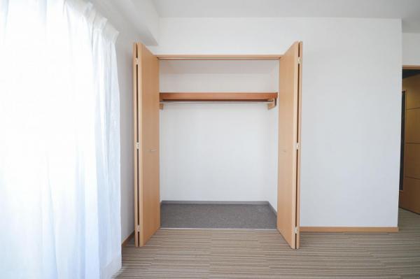 眺望良好｜レーベンハイムフォレチッタ・ガーデン｜角住戸 収納