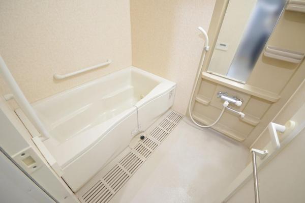 眺望良好｜レーベンハイムフォレチッタ・ガーデン｜角住戸 浴室