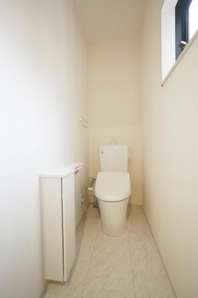 西東京市ひばりが丘4丁目　新築一戸建て トイレ