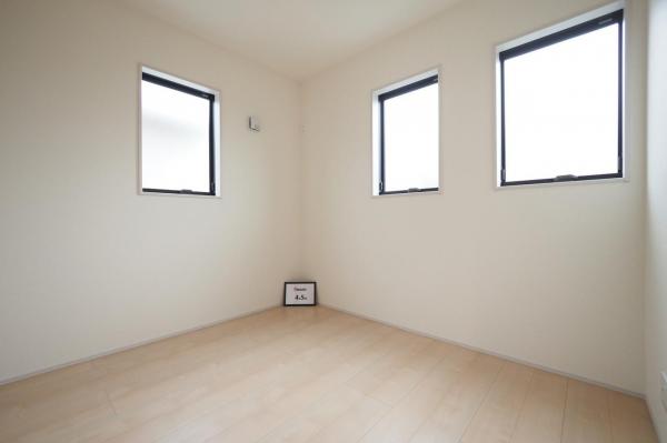 西東京市ひばりが丘4丁目　新築一戸建て 子供部屋