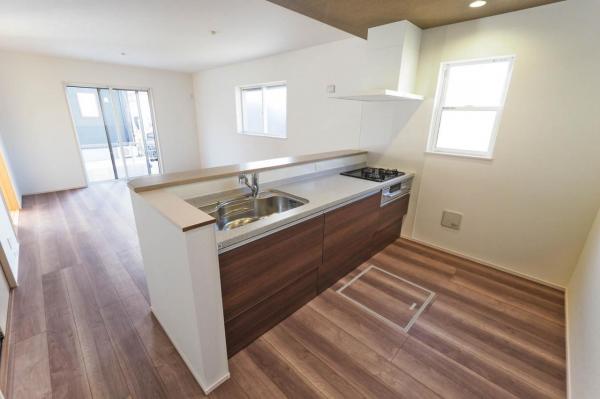 富士見市羽沢1丁目　新築一戸建て キッチン